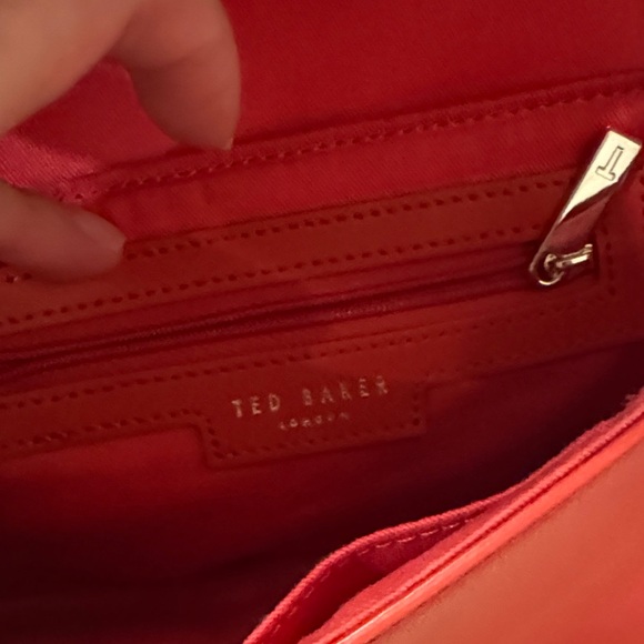 Ted Baker Equenia Red Crossbody Saddle Bag - Picture 4 of 7